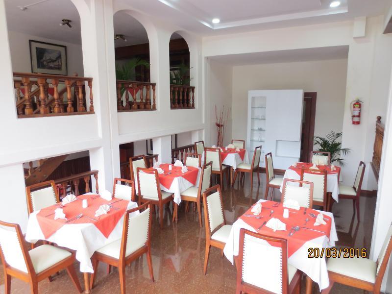 Hotel Cumanda Alfaro Exterior foto